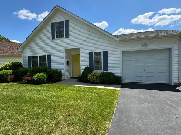 2 Trading Cove Circle #2, Norwich, CT 06360