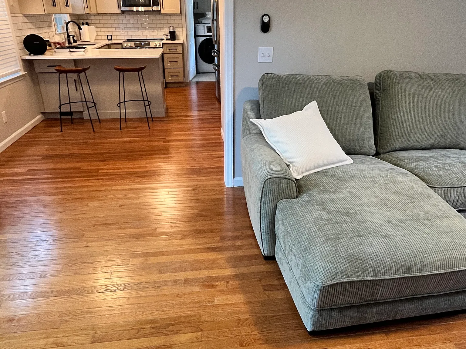 3 bed, 2.5 bath, 1500 sqft, $2,000 — Photo 1