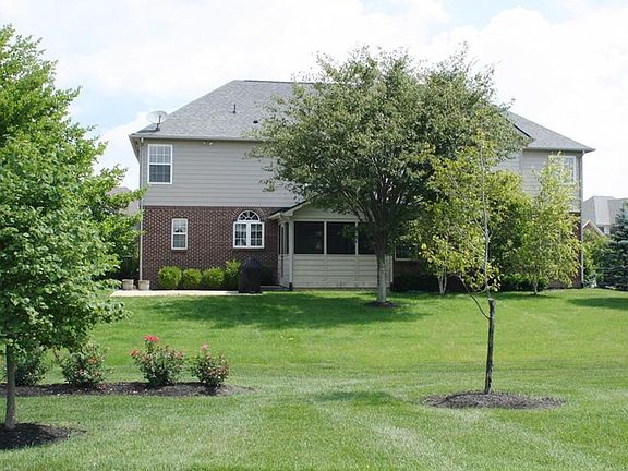3rd image of 2533 Heathermoor Park Dr N