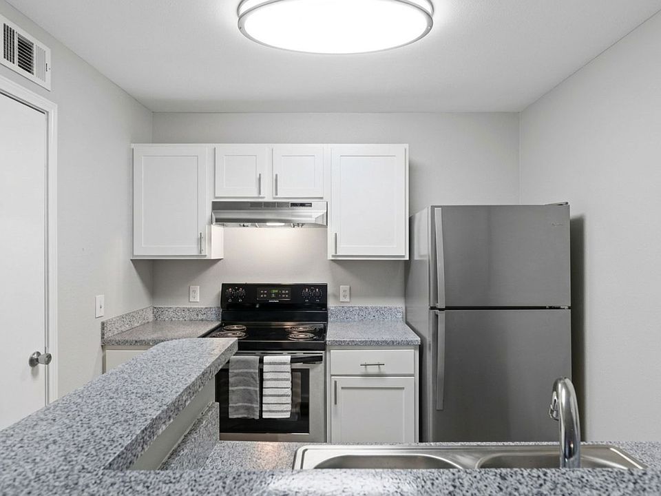 2nd image of 1090 Lang Rd APT 7005