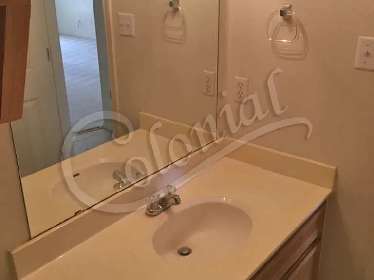 4604 Bowles Dr — Photo 6