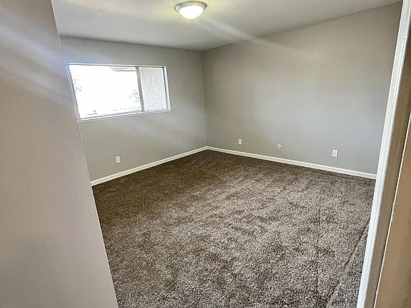 4th image of 1851 Salem Ave #04d518355