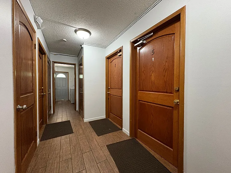 Patricia Park Apartments — Photo 5