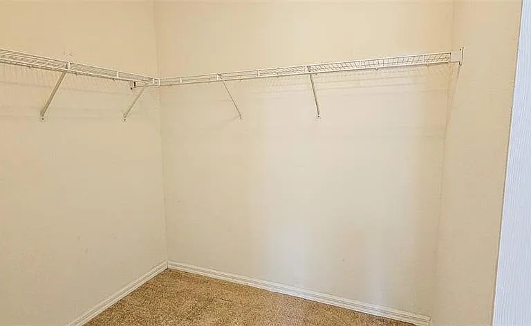 200 Southern Pecan Cir #203 — Photo 15