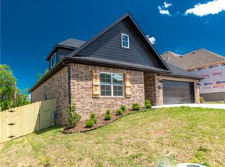 3677 E Greystone Dr, Fayetteville, AR 72764