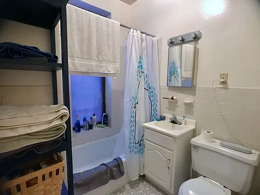 Rented by Sovereign Associates | media 27