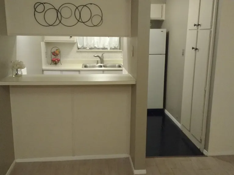 500 E Riverside Dr #119 — Photo 3