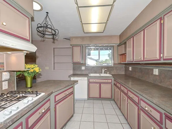 10116 W PEORIA Avenue, Sun City, AZ 85351