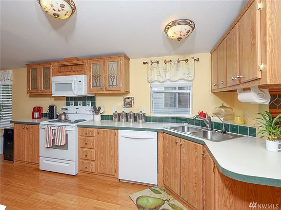 5th image of 5711 100th St NE Unit 98
