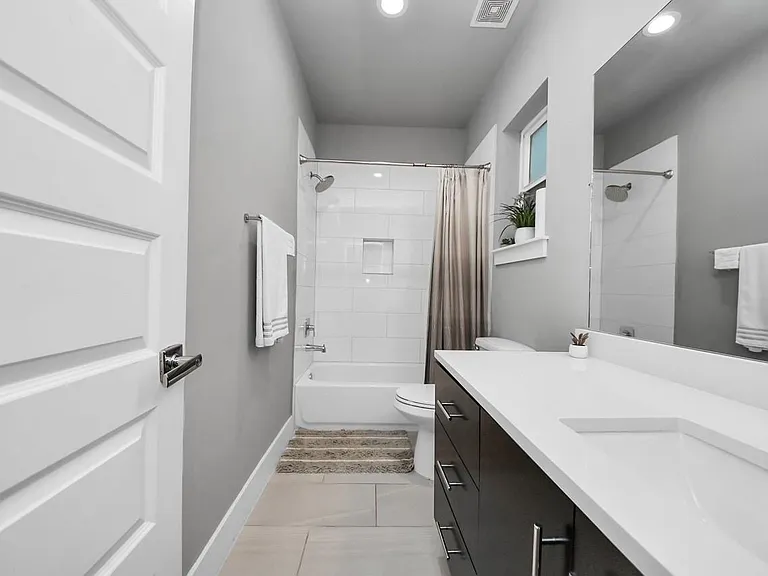 425 Gregg St — Photo 6