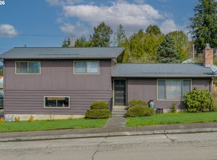 1005 Maple St, Myrtle Point, OR 97458