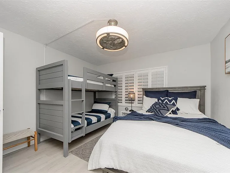 2900 Gulf Blvd #204 — Photo 24