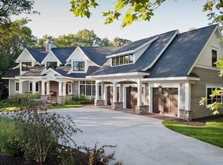 3355 Robinsons Bay Rd, Deephaven, MN 55391