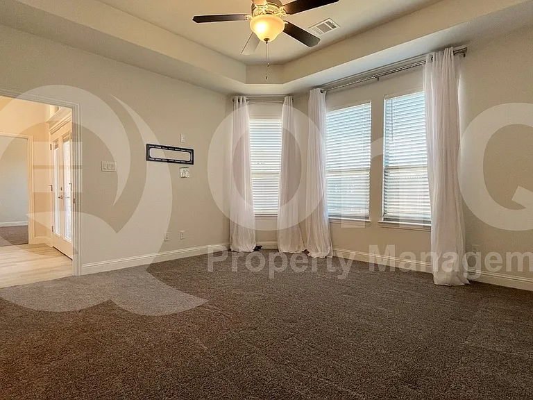 5304 Babcock Rd — Photo 12