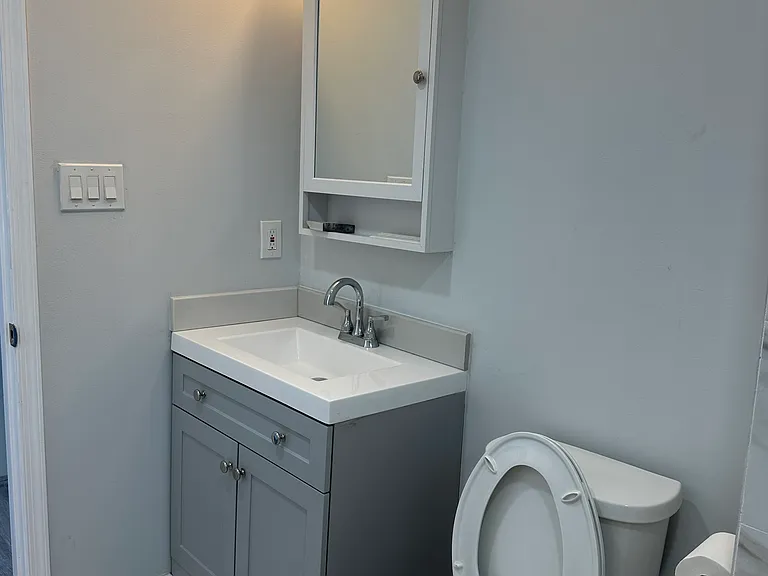 79 Washington St — Photo 10