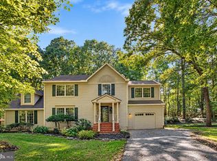 2425 Fawn Ct, Prince Frederick, MD 20678