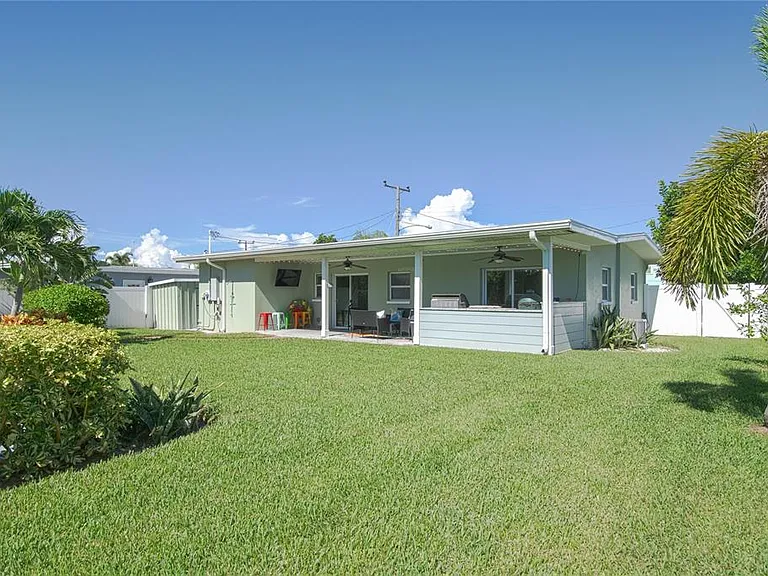3665 Belle Vista Dr E — Photo 27