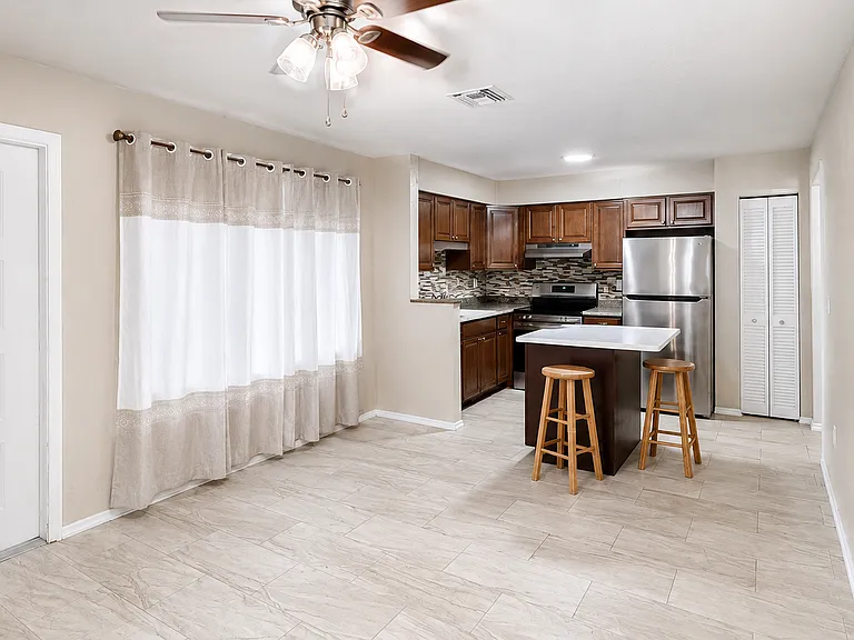 21150 Gertrude Ave #B4 — Photo 1