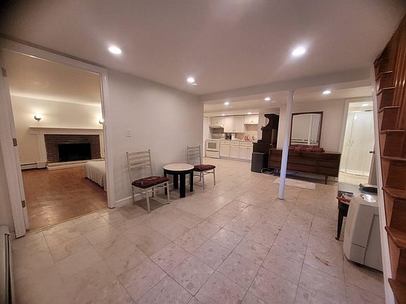 Full view - Open Floor setting