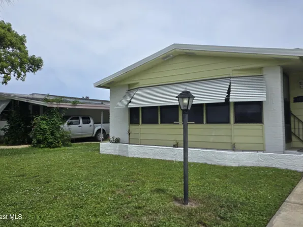 1471 Barefoot Cir, Barefoot Bay, FL 32976