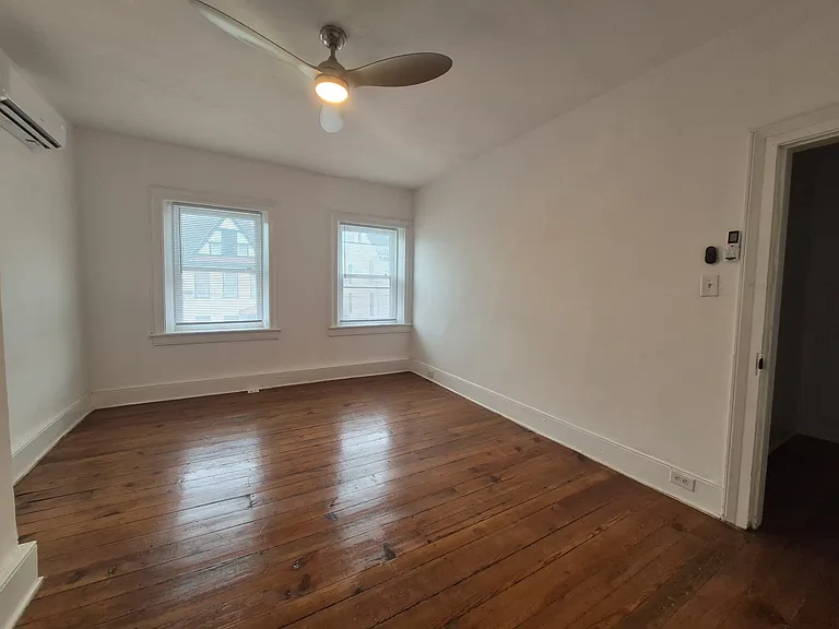 209 E Martin St #B — Photo 22