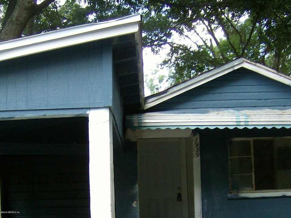 1st image of 1939 Berkley St