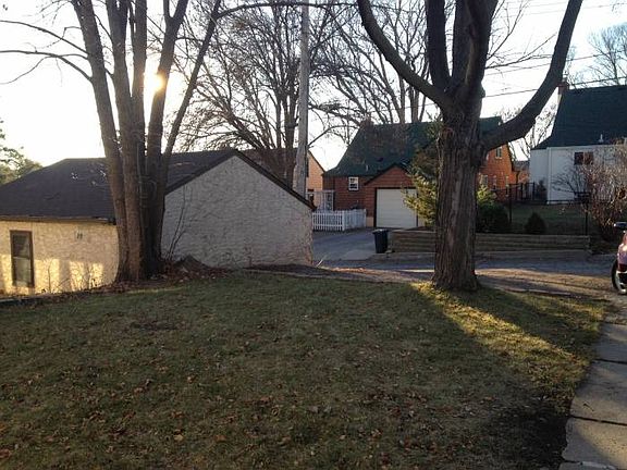 Backyard/Parking Space