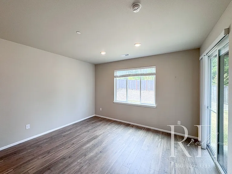 1502 Baker Heights Loop — Photo 20