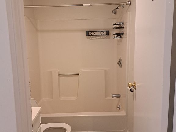 4th image of 58-64 Howland Ave #60B