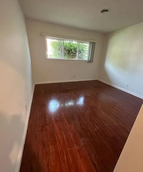 1642 W Brookdale Pl — Photo 12