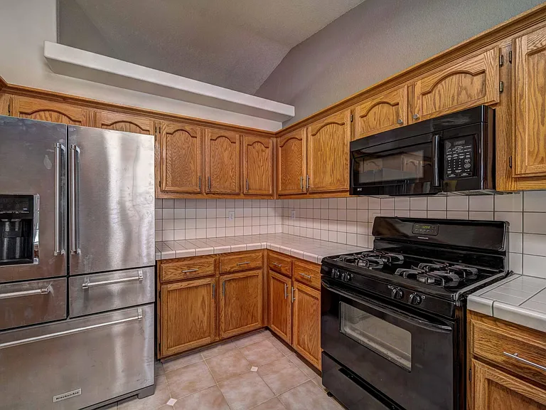 4934 Tralee Ln — Photo 8