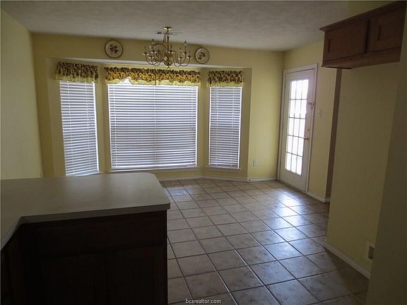 3rd image of 1203 Baywood Ct