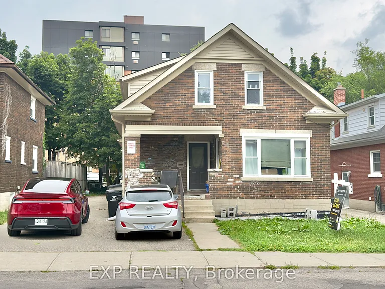 16 Marshall St — Photo 2