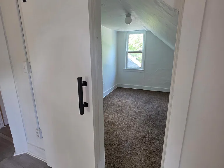1208 Princeton Ave #B — Photo 4