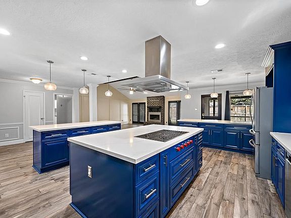 4th image of 15418 Windy Cove Dr