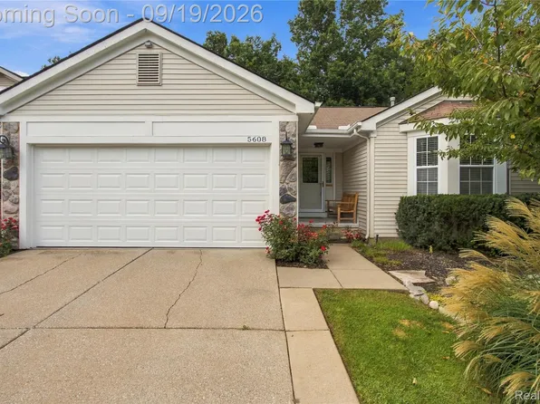 5608 Juneberry Ct, Waterford Township, MI 48329