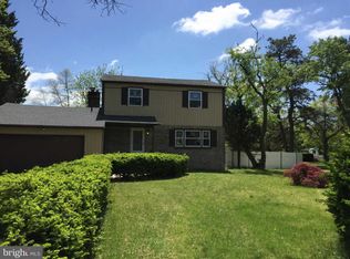 910 Hill Ln, Millville, NJ 08332