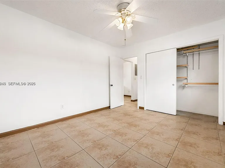 932 Moffett St #6 — Photo 13