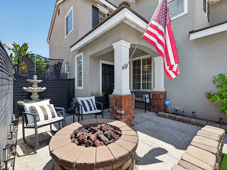38005 Orange Blossom Ln — Photo 4