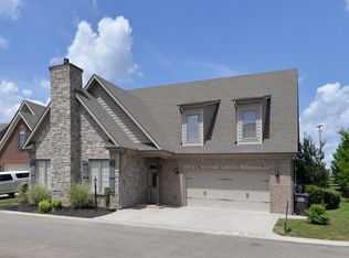 2208 Villa Garden Way, Knoxville, TN 37932