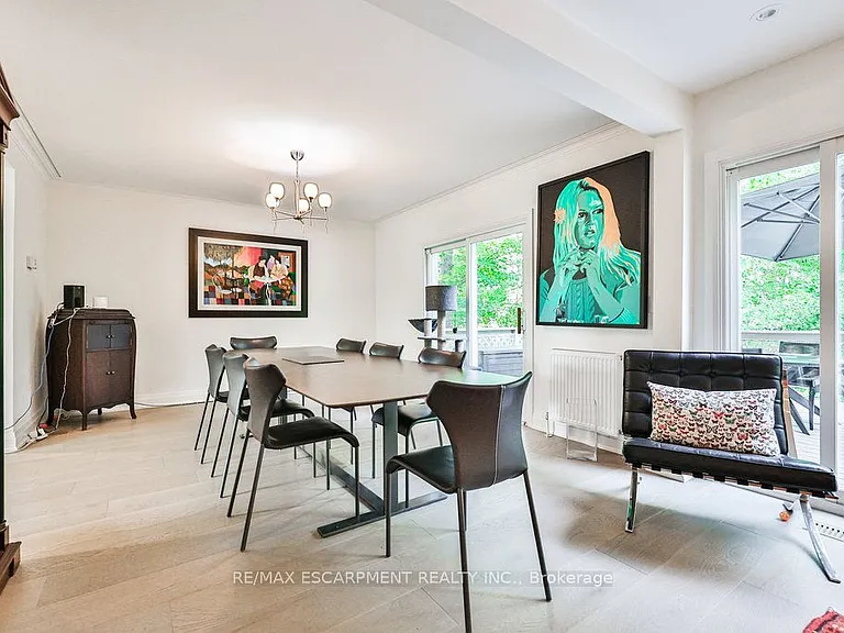 1430 Hurontario St #A — Photo 12