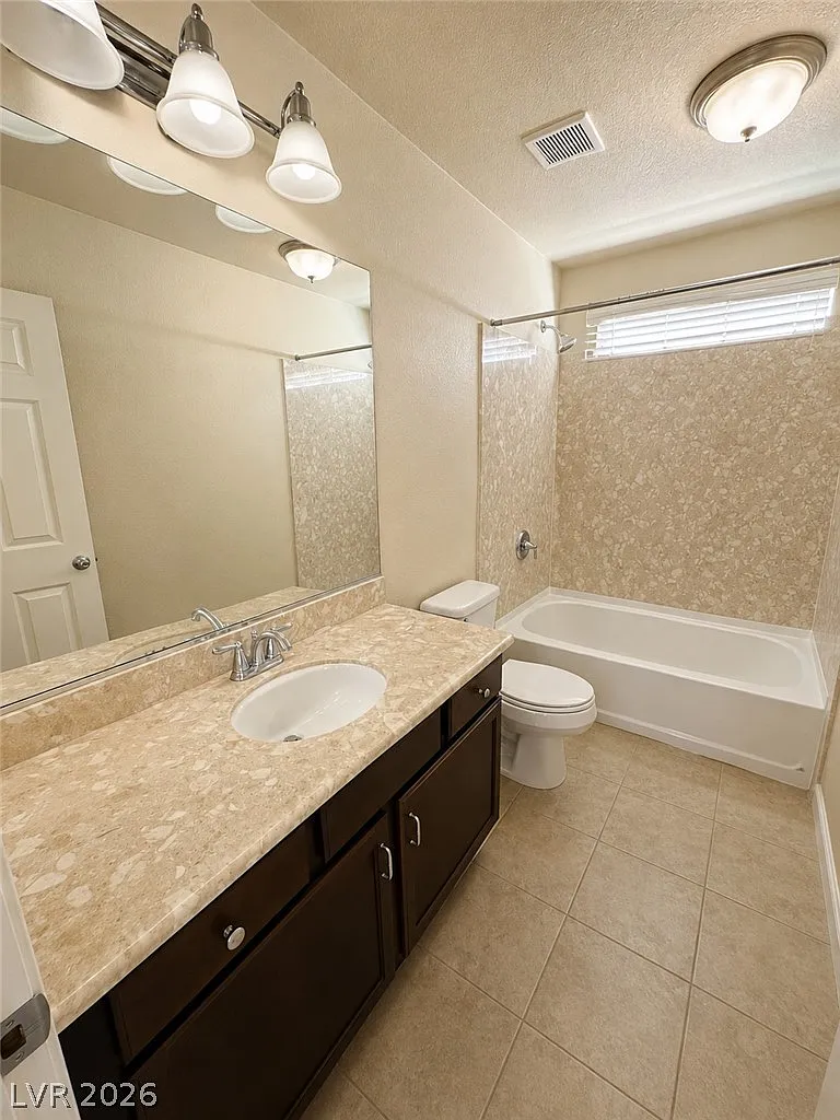 4 bed, 3.5 bath, 2627 sqft, $2,502 — Photo 3