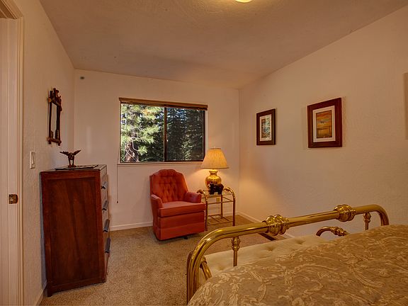 3rd image of 11410 Thelin Dr