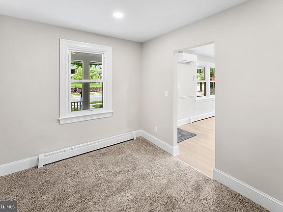 3rd image of 761 Silver Spring Ave APT A