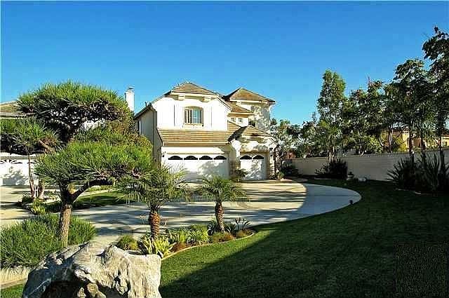 Amazing, set back Entry