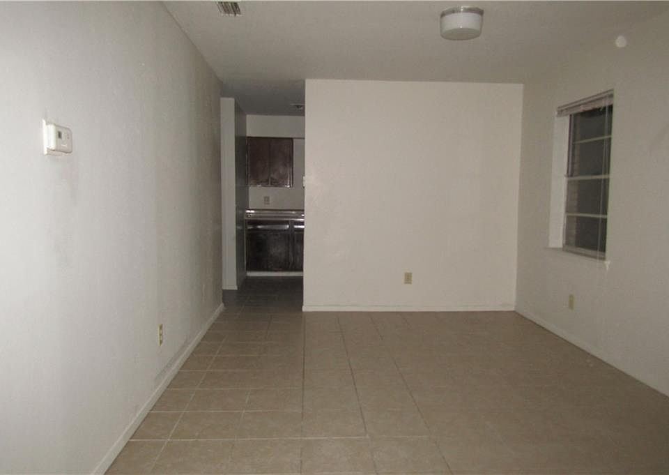 1st image of 1708 Frances Dr