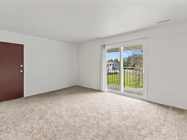 Apple Creek 1 BR 1 Ba