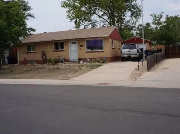 827 S 3rd Ave, Brighton, CO 80601