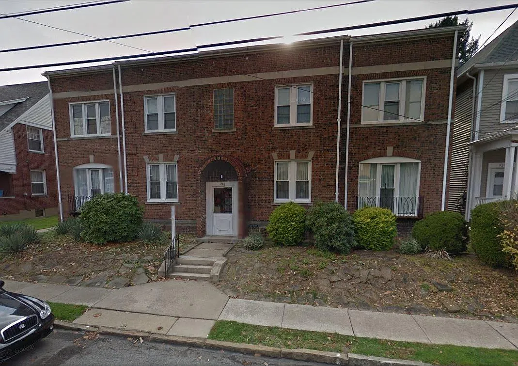 2 bed, $750 — Photo 1