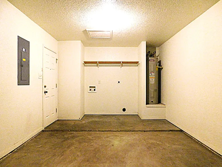 3305 Alicante Ct #A — Photo 19